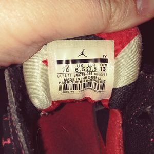 Size 7 toddler jordans